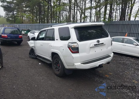 2024 Toyota 4Runner Sr5 z USA, uszkodzony, nr VIN JTEMU5JR1R6307408